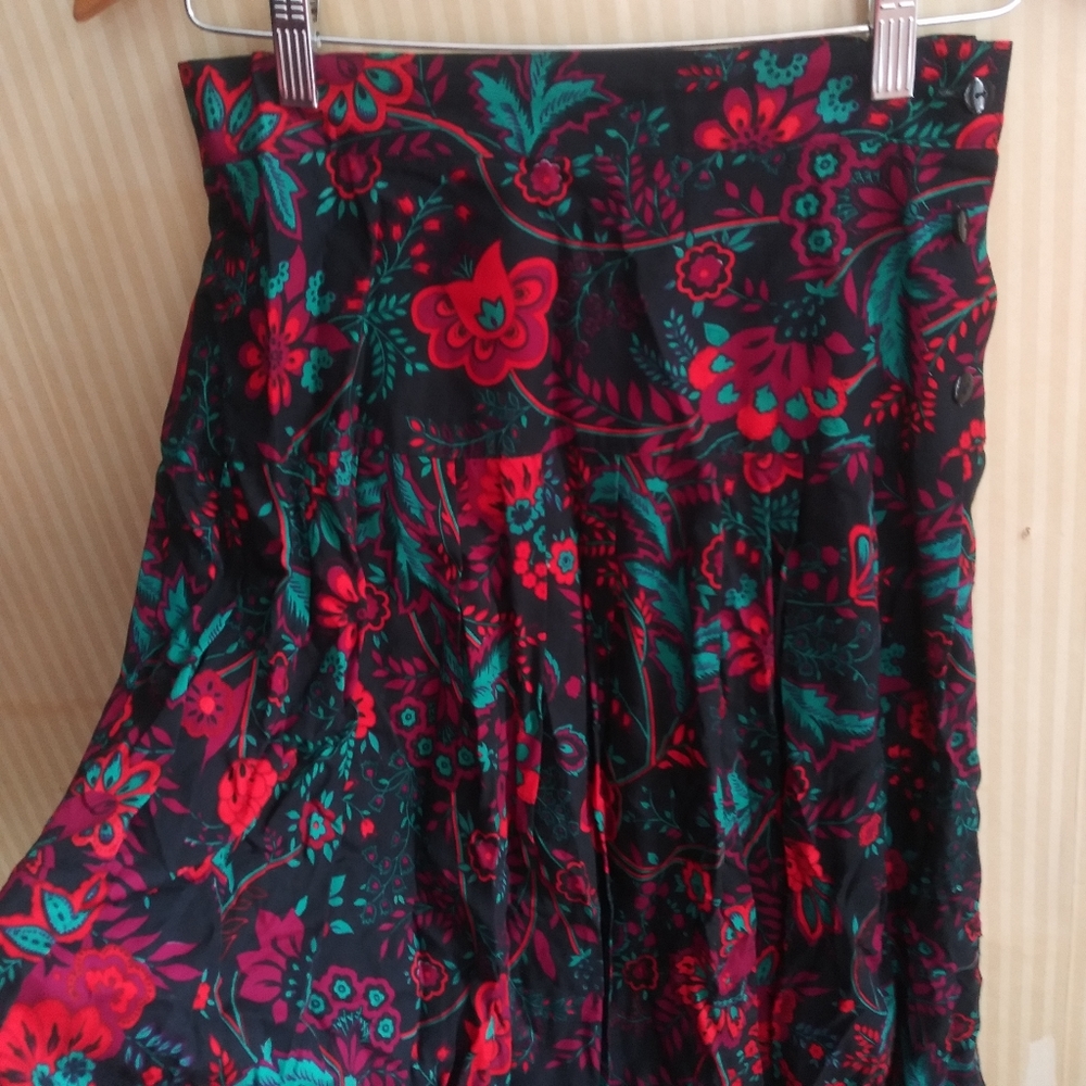 6 for $25! Amazing print 90s skirt Floral
